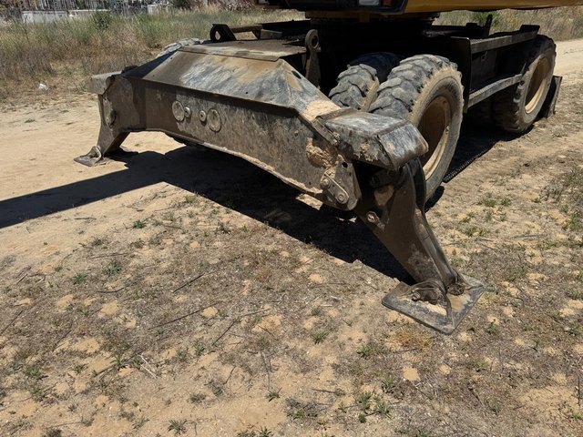 Excavadora Caterpillar 322C Ruedas