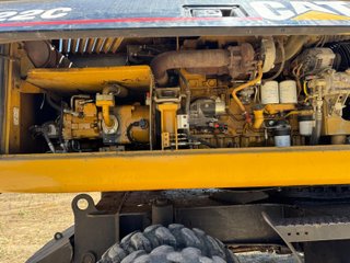 Excavadora Caterpillar 322C Ruedas