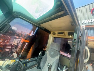 Excavadora Caterpillar 322C Ruedas