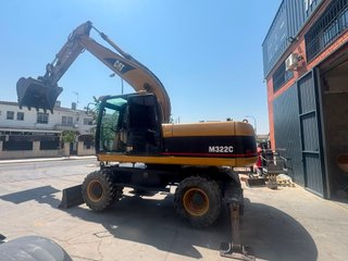 Excavadora Caterpillar 322C Ruedas