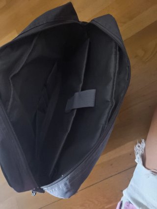 Funda/Mochila Portátil Gris y Negra