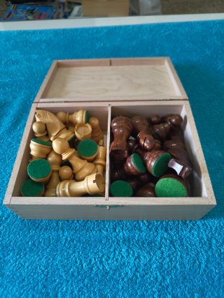 Piezas de ajedrez de madera de boj.Staunton 6.