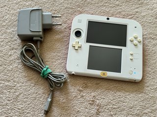 Nintendo 2DS Roja y Blanca