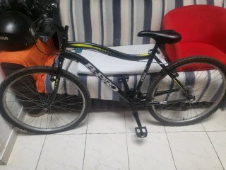 Bicicleta B-PRO 600 Negra