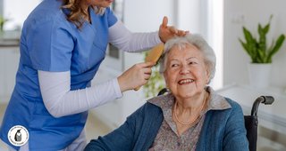 Cuidadora personas mayores residencias/domicilio