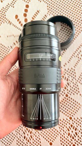 Objetivo Sigma AF Zoom 35-80mm f/ 4-5.6 ACCESORIOS