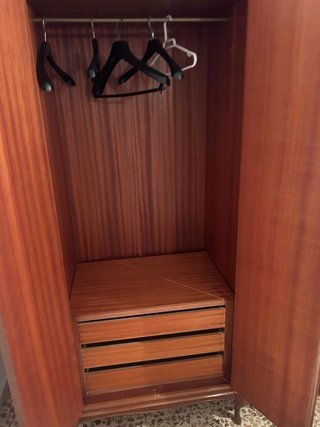 Armario clásico madera cerezo