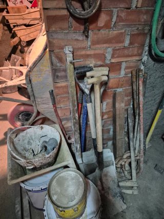 Lote de herramienta de construccion