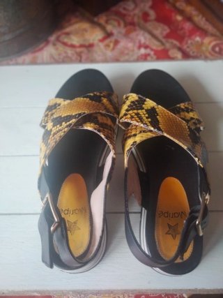 Sandalias Piel Print