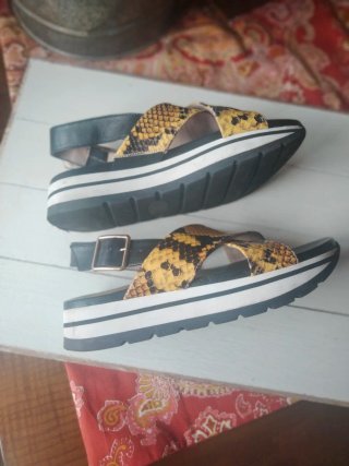 Sandalias Piel Print