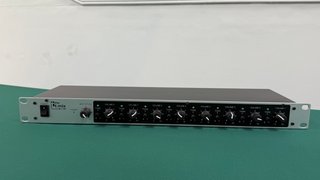 Mesa de mezclas t.mix Source Mix 18R
