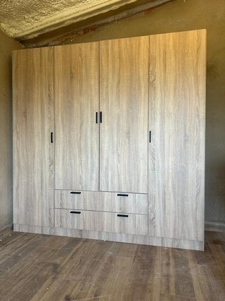 Oferta Armario de 4 Puertas 200x200 NUEVOS!