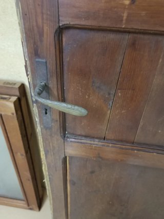 Puerta de madera antigua