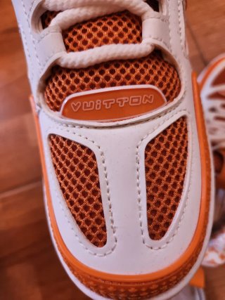 Zapatillas Louis Vuitton Naranja y Blanco