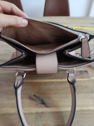 Bolso Guess Beige Acolchado