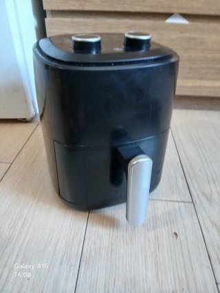 Freidora de aire Gourmetmaxx negra