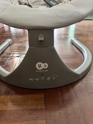 Columpio eléctrico para bebé
