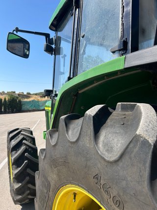 Tractor John Deere 6210