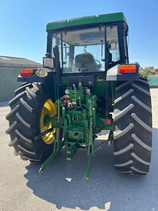 Tractor John Deere 6210