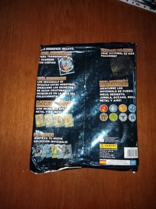 Álbum InviZimals Evolution Stickers Mega pack