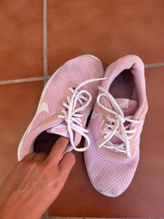 Zapatillas Nike tanjun Rosa Talla 40.5