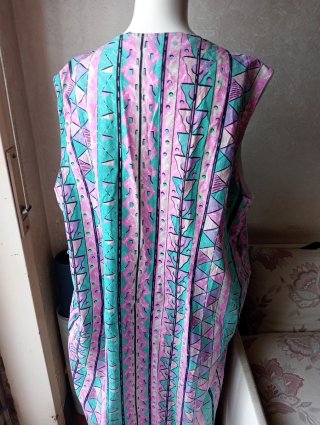 Veste estiva in  stile Memphis