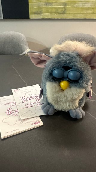 Furby 1998 Gris y Blanco