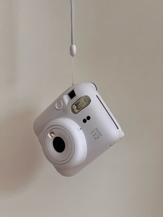 Cámara Instax Mini 12 Fujifilm Blanca
