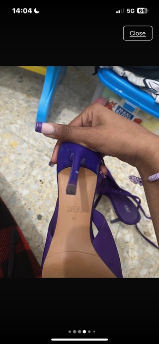Zapatos de tacón Zara morados