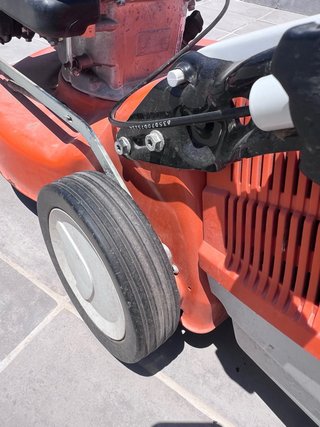 Cortacésped Gasolina STIHL RM 248.1 y desbrozadora