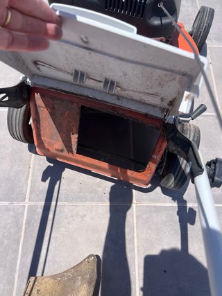 Cortacésped Gasolina STIHL RM 248.1 y desbrozadora
