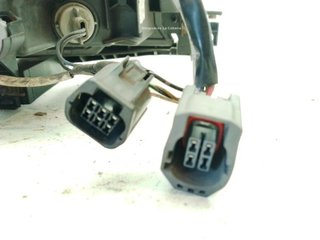 22859778 faro mazda 6 ranchera familiar 2.0 mzr-cd