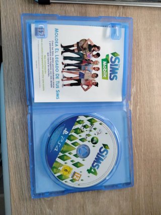 I Sims 4 PS4