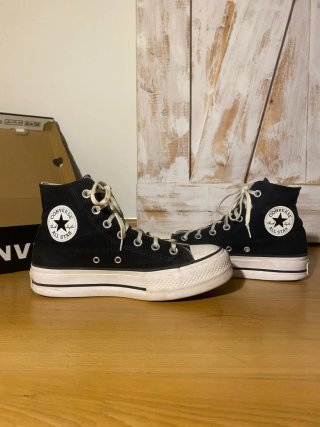 Converse negras plataforma