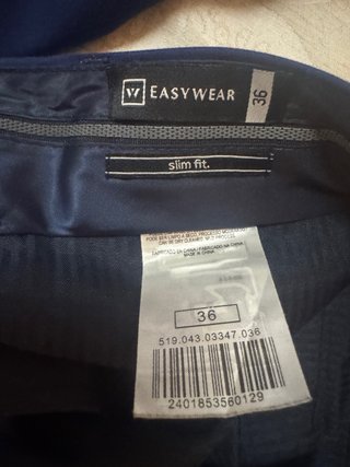 Traje azul para hombre