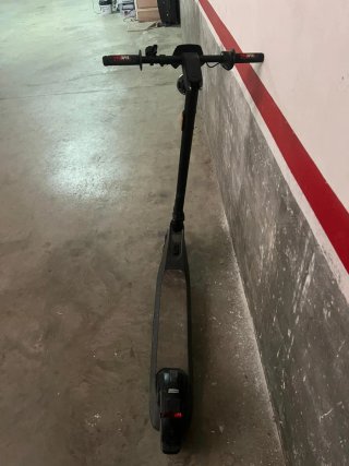 Patinete eléctrico NIU