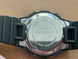 Casio G-Shock DW-5000-1JF (1545) riedizione 2001