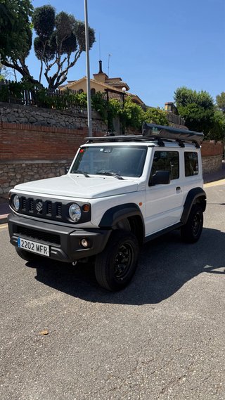 Suzuki Jimny 2023