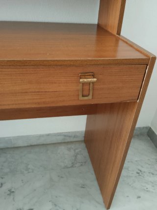 Mueble recibidor de madera