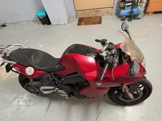 BMW F800S Roja con Maletas