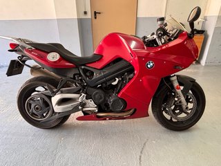 BMW F800S Roja con Maletas
