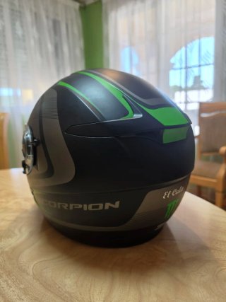 Casco Scorpion Negro y Verde