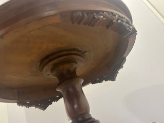 Mesa redonda madera estilo clásico inglés