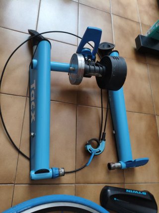 Rodillo Tacx + Rueda Especial Rodillo
