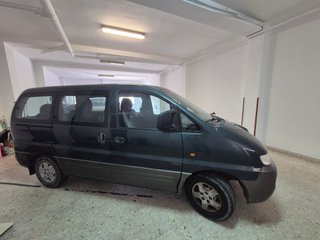 Hyundai H-1 2002