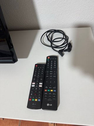 2 Televisores LG Negros
