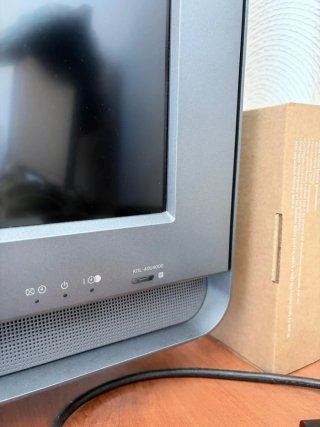 Televisor Sony Bravia modelo KDL-40U4000.