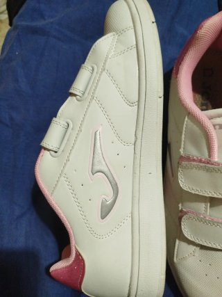 Zapatillas Joma blancas y rosas