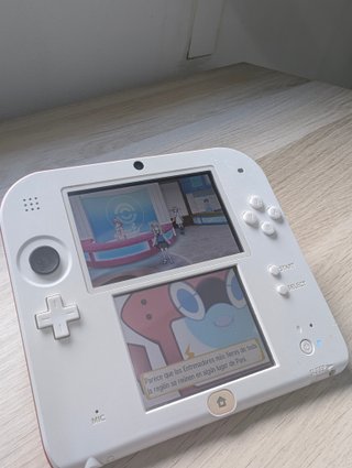 COMPLETA!! NINTENDO 2DS + ACCESORIOS