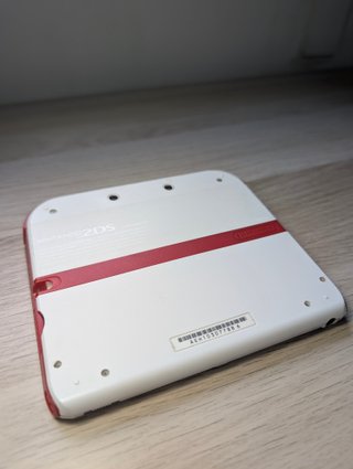 COMPLETA!! NINTENDO 2DS + ACCESORIOS